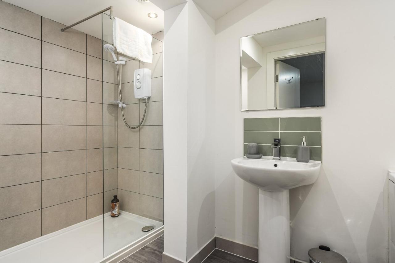 גלאזגו The Renfrew Residence 4-Bedroom, City Centre מראה חיצוני תמונה